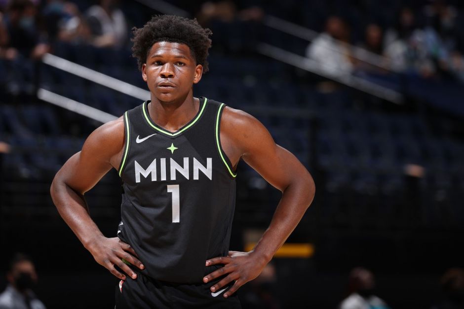 [CBA]琼斯持球单打 右手抛投打成并加罚.